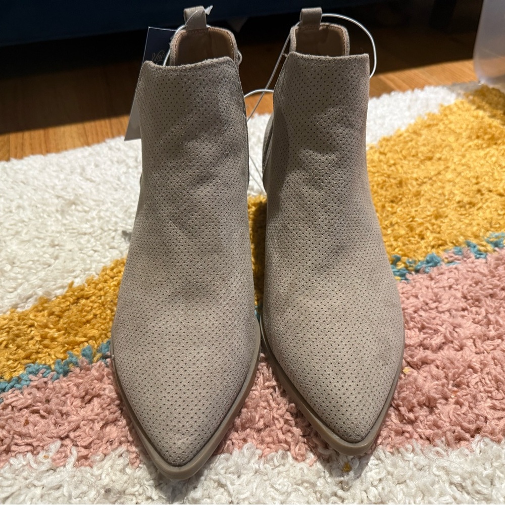 Universal Thread Taupe Sylvie Ankle Booties - Picture 7 of 9